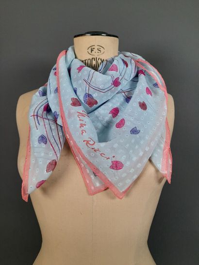 NINA RICCI.
Shaped silk square decorated...