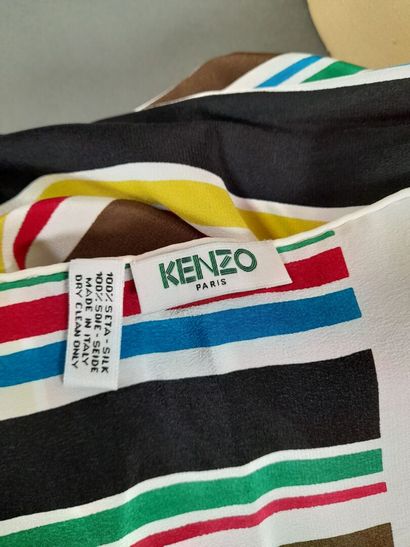 KENZO.
Silk scarf decorated with polychrome...