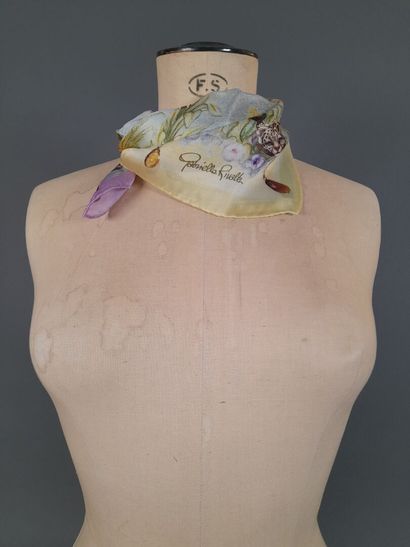 Lot including: 
- GABRIELLA RIVALTA.
Silk...