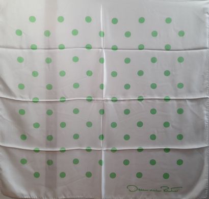 OSCAR DE LA RENTA.
Silk twill square decorated...