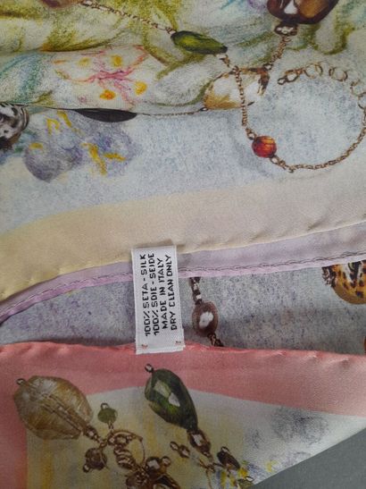 Lot including: 
- GABRIELLA RIVALTA.
Silk...