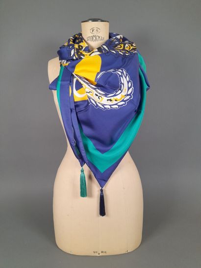 Lot including: 
- UTERQUE.
Silk twill square...