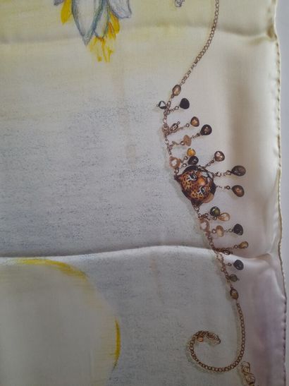 GABRIELLA RIVALTA.
Silk scarf decorated with...