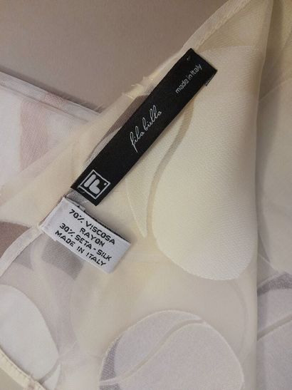 Lot including: 
- GRAEME BLACK.
Silk square...
