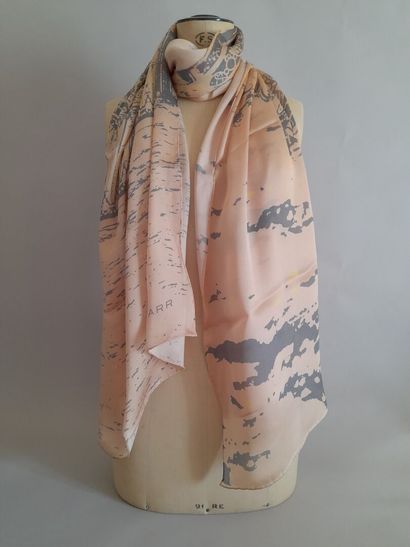 JANE CARR.
Set of two silk scarves decorated...