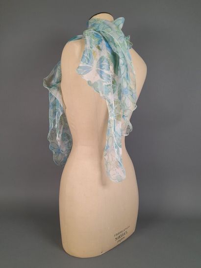 WAKO.
Lot including: 
- Silk chiffon scarf...