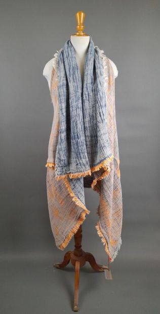 VIVIENNE WESTWOOD.
Fringed stole jacket in...