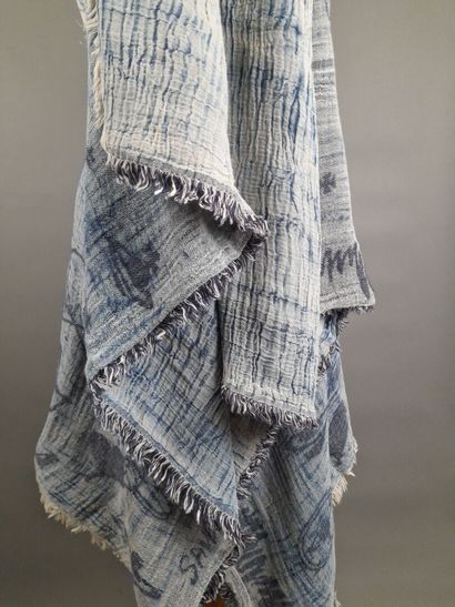 VIVIENNE WESTWOOD.
Fringed stole jacket in...