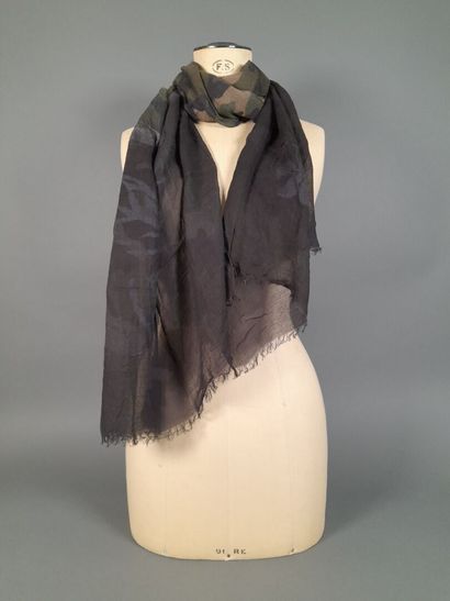 Lot including:
- MANTERO.
Modal and silk...