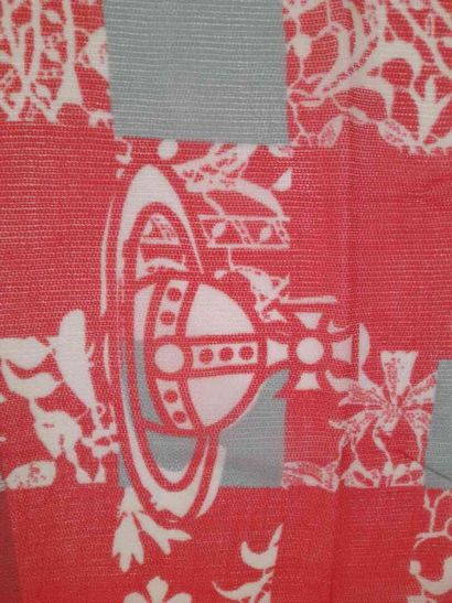 VIVIENNE WESTWOOD.
Fringed stole in openwork...