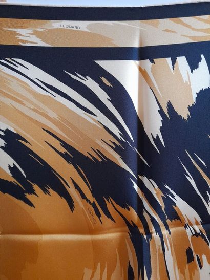 LEONARD.
Silk twill square with animal print...