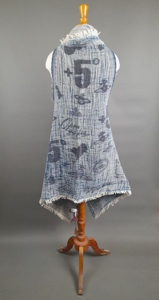VIVIENNE WESTWOOD.
Fringed stole jacket in...