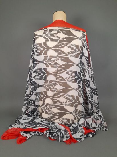 OSCAR DE LA RENTA.
Fringed stole in modal...