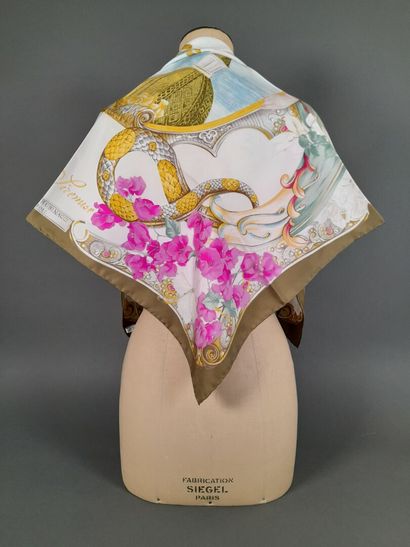 Lot including: 
- GABRIELLA RIVALTA.
Silk...