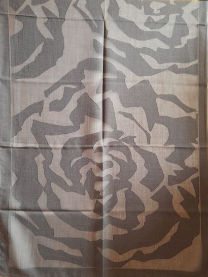 Lot including:
-CALVIN KLEIN.
Wool, viscose...