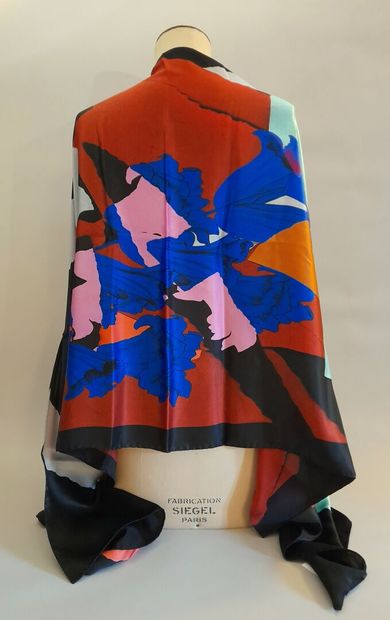 Lot including: 
- MARIA GRAZIA SEVERI.
Silk...