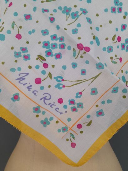 NINA RICCI.
Cotton square with springtime...
