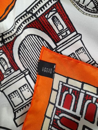 HALCYON DAYS.
Silk twill square decorated...