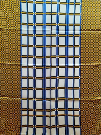 Lot including:
- UTERQUE.
Silk twill square...