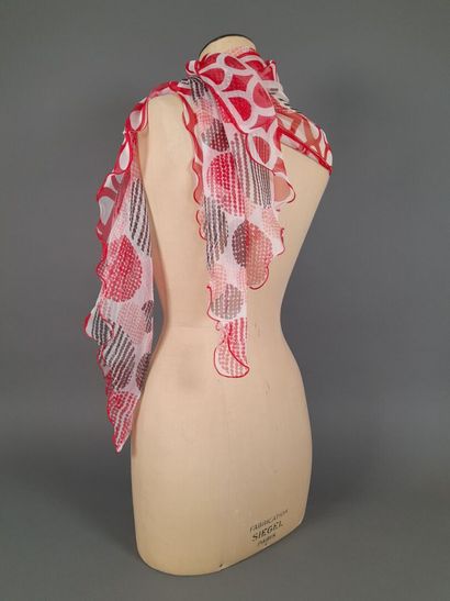 Lot including:
- RENE LEZARD.
Fringed linen...