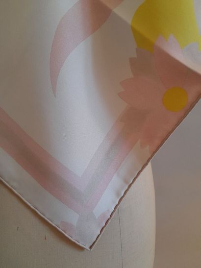 BALLY.
Silk twill square decorated with flowers...