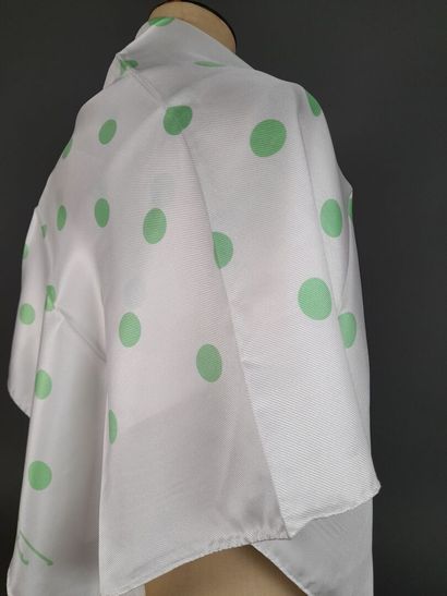 OSCAR DE LA RENTA.
Silk twill square decorated...