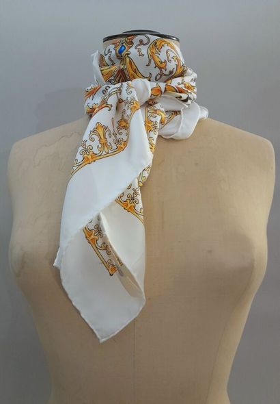 ALEKSANDER ALEMBERT.
Silk twill square decorated...