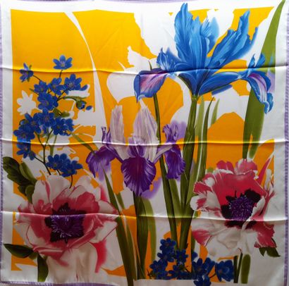 NORMANA.
Lot including :
- Silk square with...