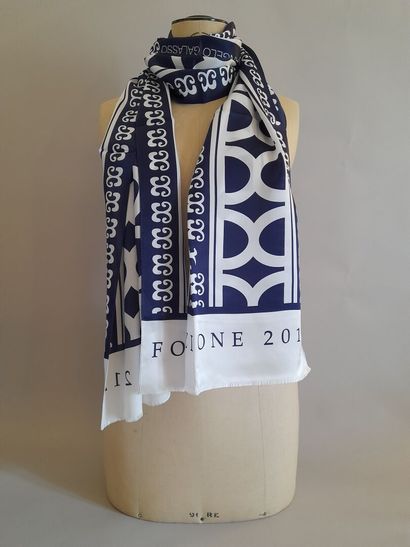 ANGELO GALASSO.
Silk fringed scarf decorated...