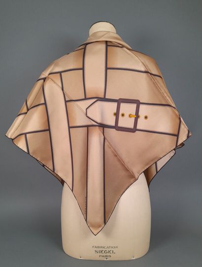 BURBERRY.
Silk twill square decorated with...