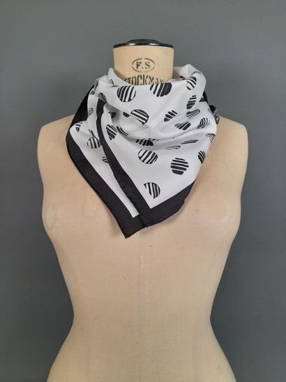 MANTERO.
Lot including:
- Silk twill square...