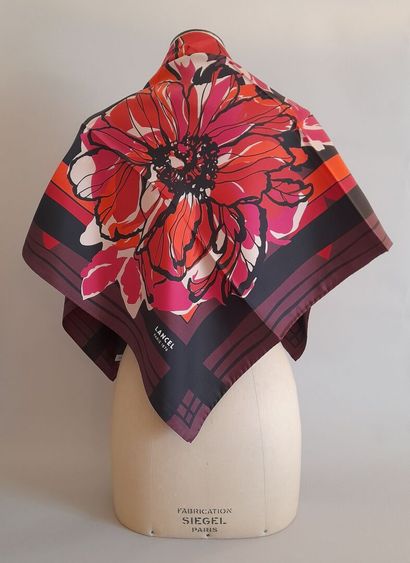 LANCEL, PARIS.
Silk twill square decorated...