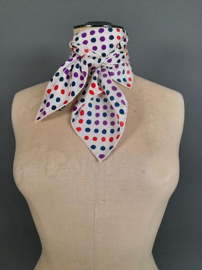 MANTERO.
Lot including:
- Silk twill square...