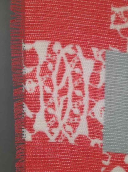 VIVIENNE WESTWOOD.
Fringed stole in openwork...