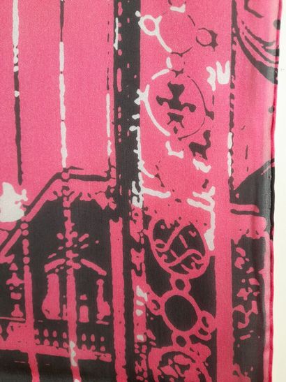 JANE CARR.
Set of two silk scarves decorated...