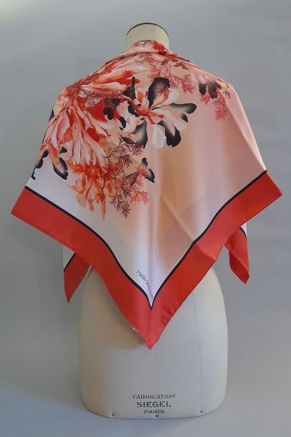 Lot including: 
- MARIA GRAZIA SEVERI.
Silk...