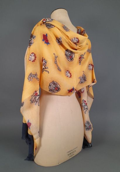HOLLIDAY & BROWN, LONDON.
Fringed cashmere...