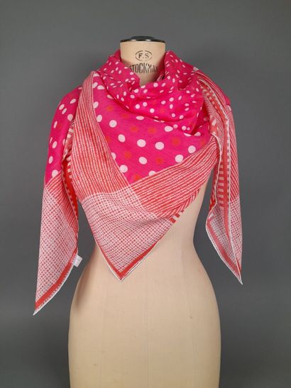 INES DE LA FRESSANGE, PARIS.
Cotton and silk...