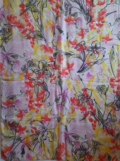 Lot including: 
- GRAEME BLACK.
Silk square...