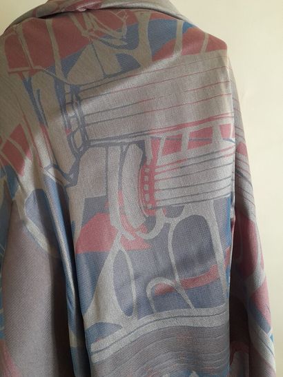 Lot including:
- Silk and cotton stole decorated...