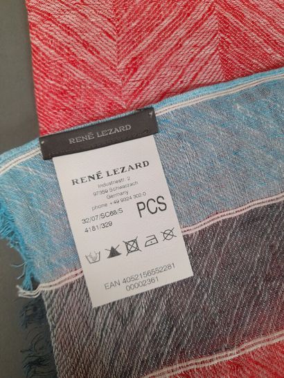 Lot including:
- RENE LEZARD.
Fringed linen...