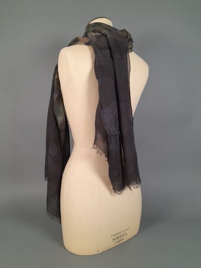 Lot including:
- MANTERO.
Modal and silk...