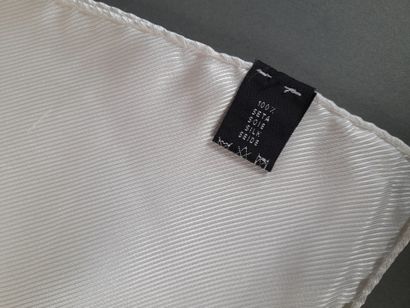 OSCAR DE LA RENTA.
Silk twill square decorated...