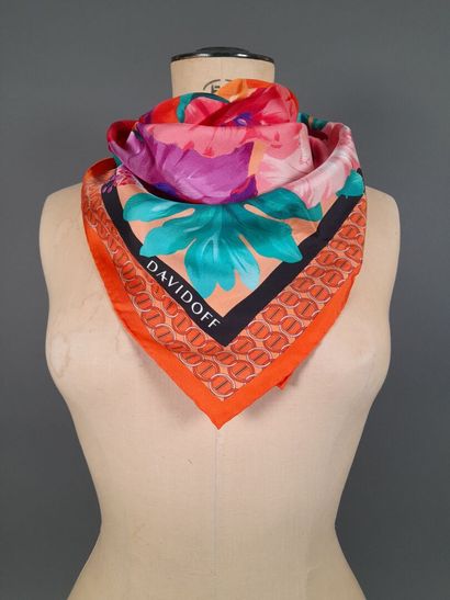 DAVIDOFF.
Silk twill square decorated with...