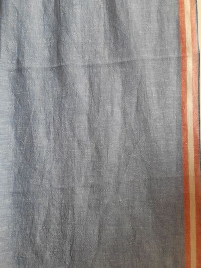 Lot including:
- ALAIN FIGARET.
Fringed viscose...