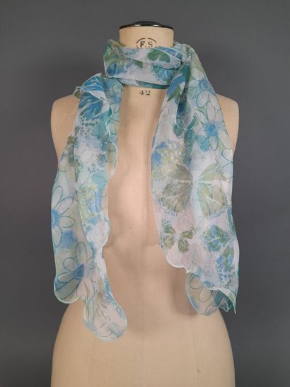 WAKO.
Lot including: 
- Silk chiffon scarf...