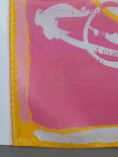 VIVIENNE WESTWOOD.
Silk scarf with geometric...