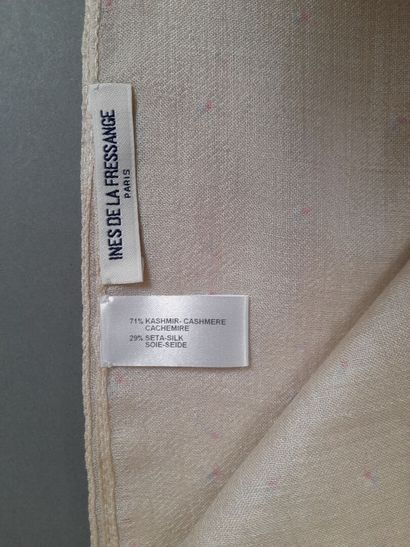 INES DE LA FRESSANGE, PARIS.
Fringed cashmere...