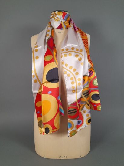 FREYWILLE.
Silk scarf with geometric design...
