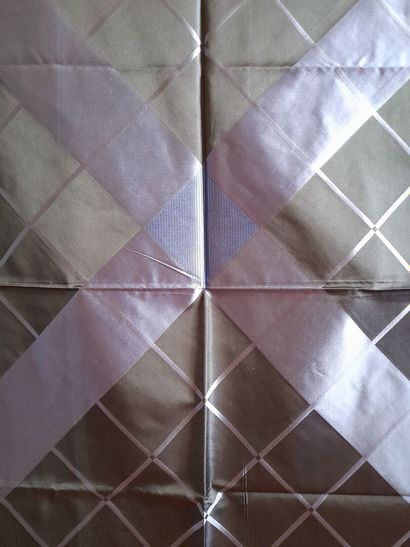 Lot including:
- ALAIN FIGARET.
Fringed viscose...